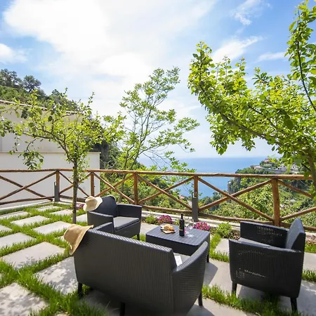 Villa Donna Rachele - *