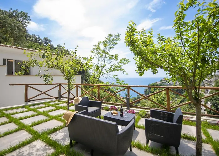Villa Donna Rachele - *